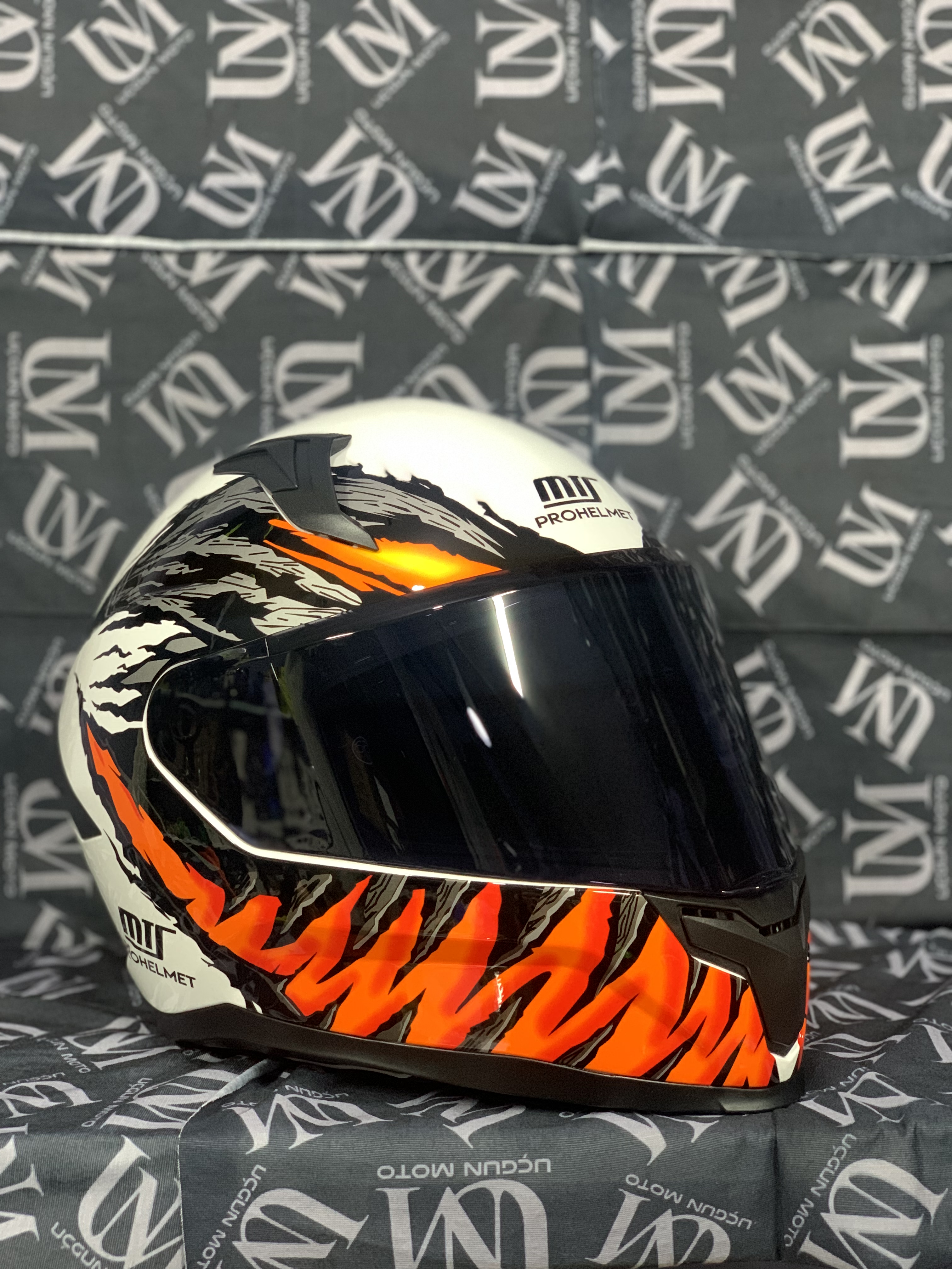 MTS-910 GÜNEŞ VİZÖRLÜ FULLFACE KASK